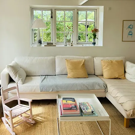 Tatil Evi With French Details Near Sjaellands Odde